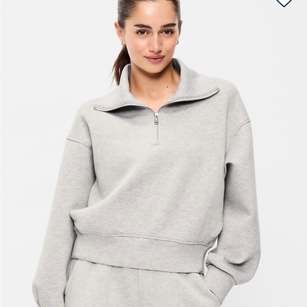 NWT Old Navy Women's Bounce Fleece Quarter-Zip Sweatshirt - Picture 1 of 5